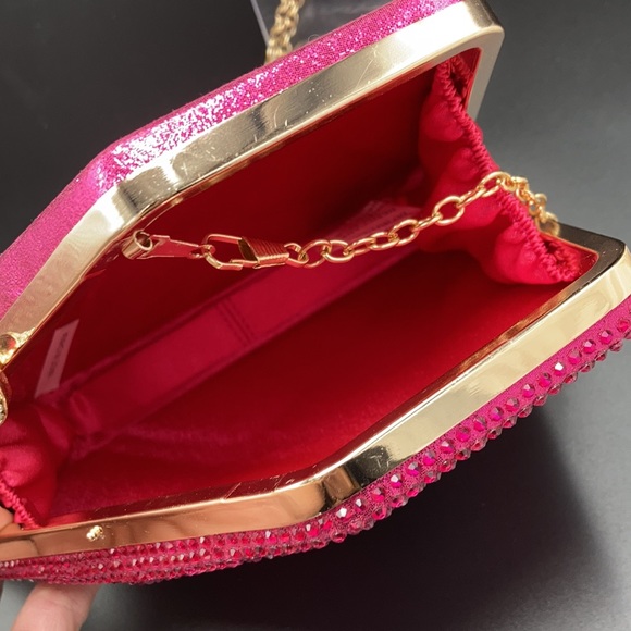 24HR DROP ⬇️ Sug Rhinestone encrusted Diamond Shaped purse/clutch - Picture 7 of 12